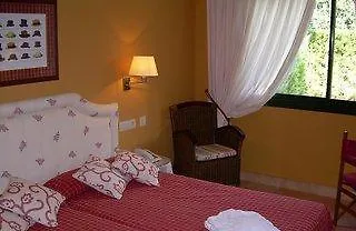 Apartahotel Suites Vila Birdie Navata