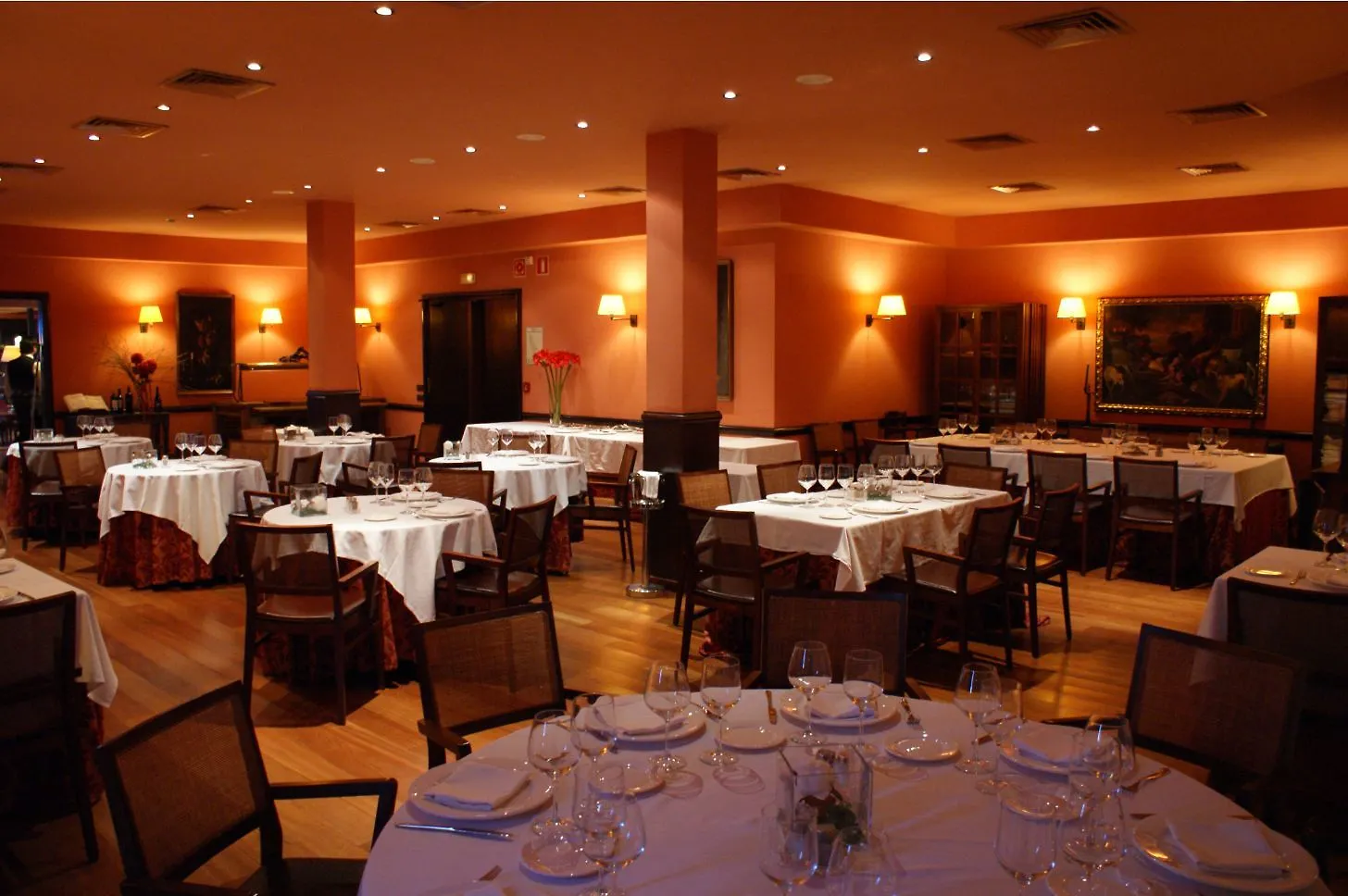 Apartahotel Suites Vila Birdie Navata España